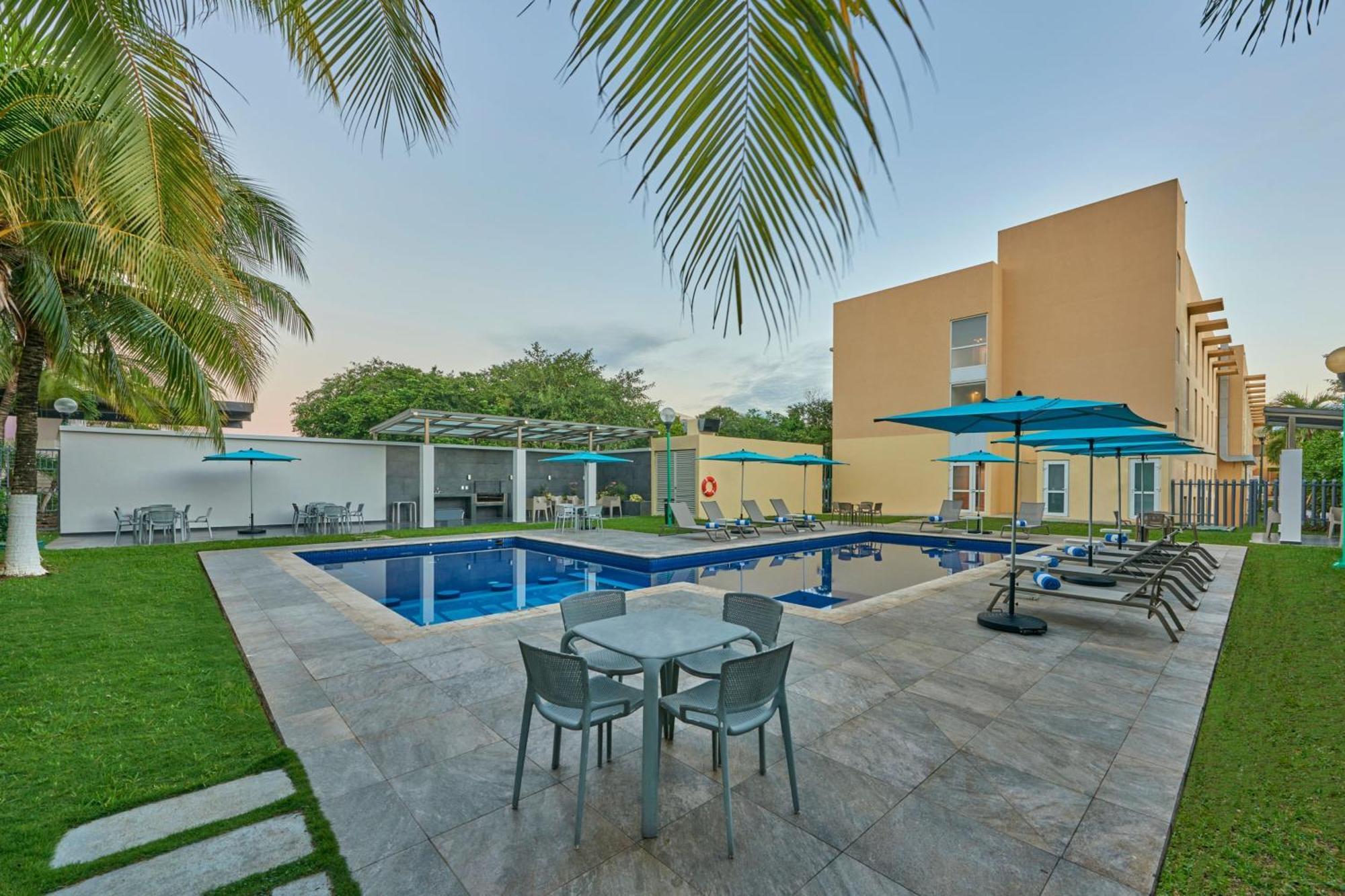 City Express By Marriott Playa Del Carmen Dış mekan fotoğraf
