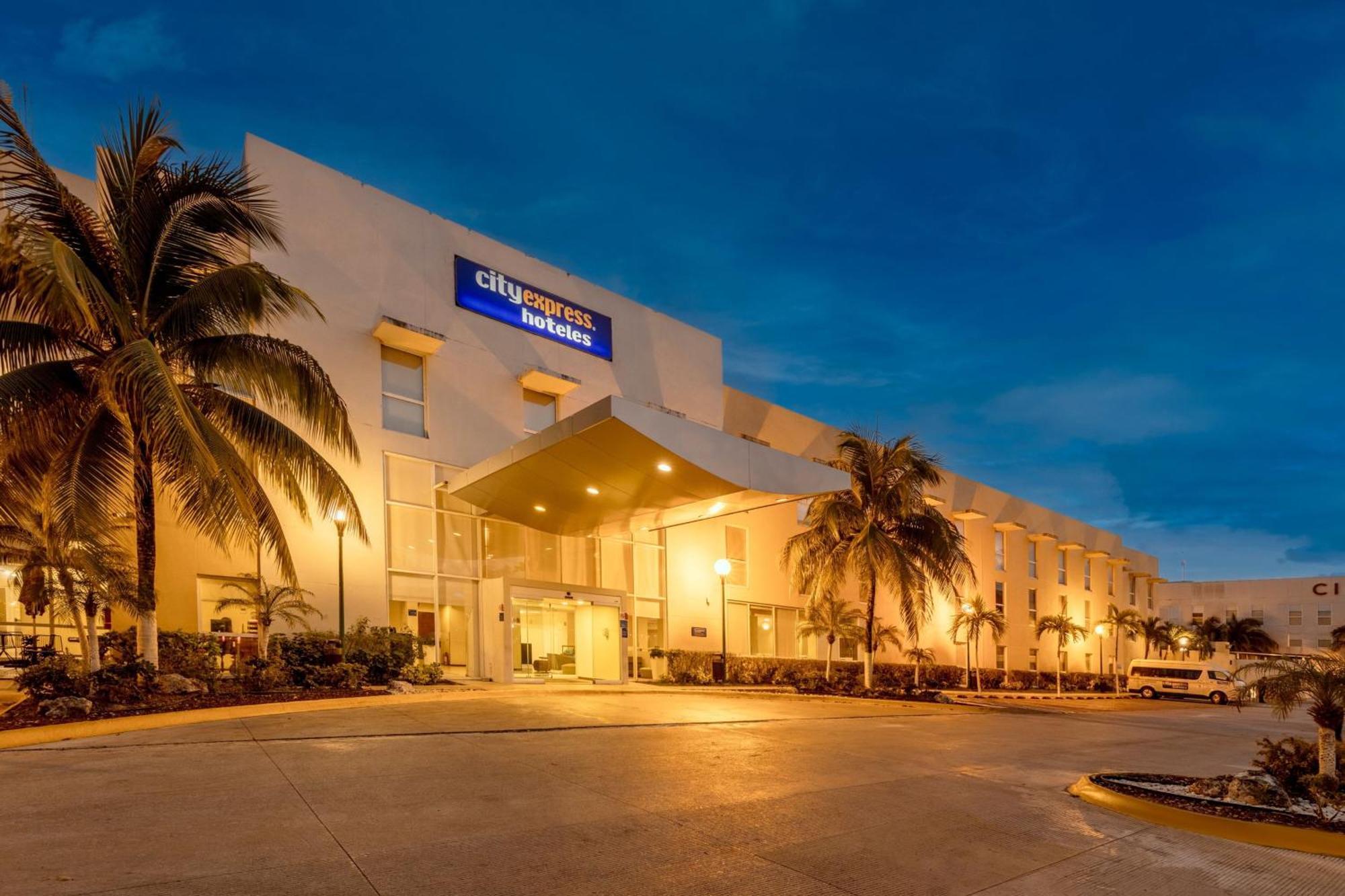 City Express By Marriott Playa Del Carmen Dış mekan fotoğraf